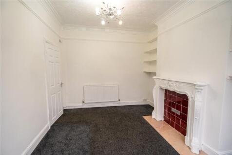 Highfield Avenue, Grimsby, Lincolnshire, DN32 photo 3