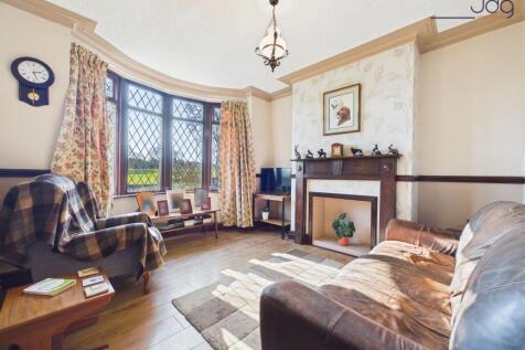 Bay Fronted Lounge