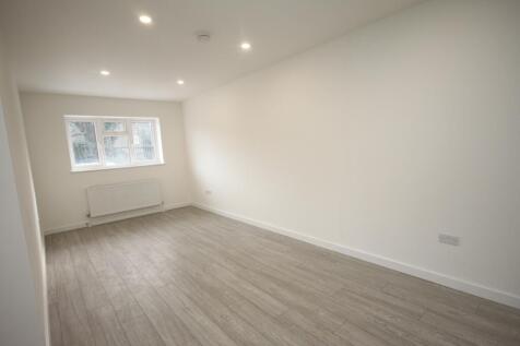 106b Old Bedford Road, Luton, LU2 photo 5