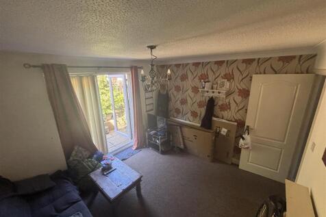 Alderney Close, Whitmore Park. Coventry photo 4