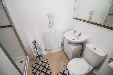 Bedroom Two En-suite.