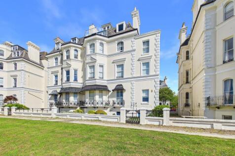 Clifton Crescent