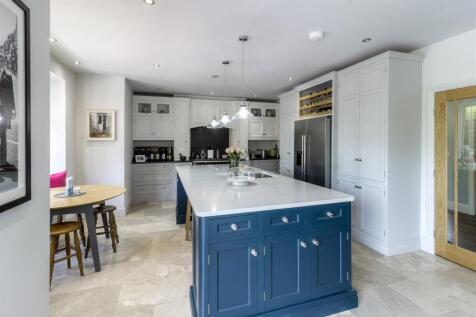 15 Upper Packington Road