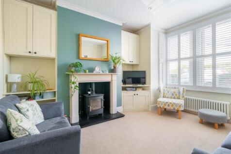 Living Room.jpg