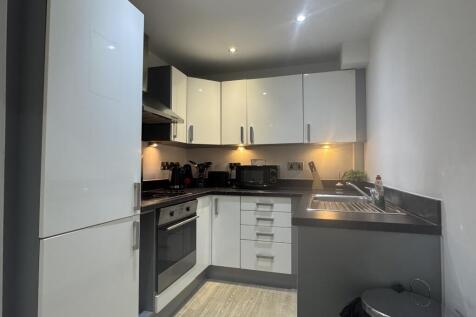 56 West Cliff , , Preston photo 4