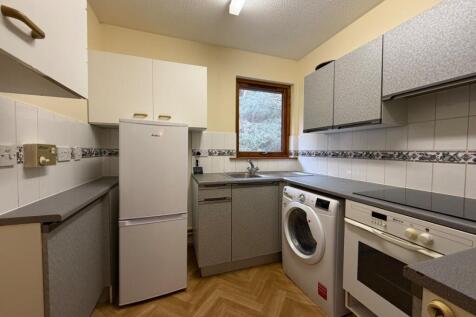 Murray Terrace, Smithton, Inverness, IV2 photo 4