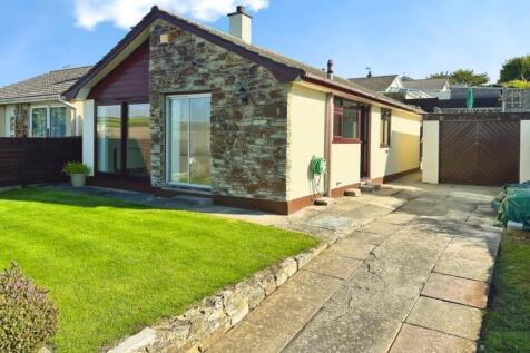 Helston, TR13 - property photo