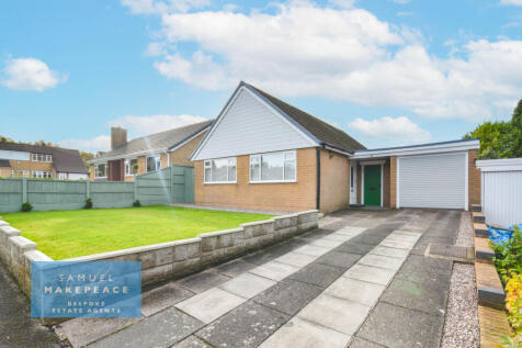 Three Bedroom Detached Bungalow with Large Garden