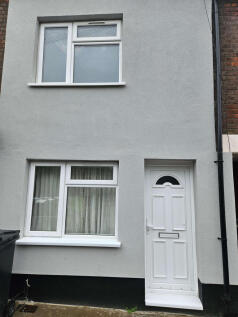 2 Bedroom Terraced for Rent