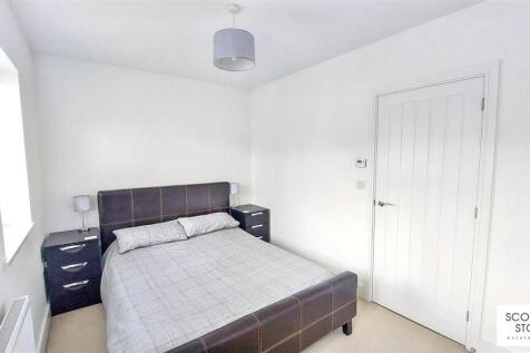 Arnfield Drive, Hilton photo 4