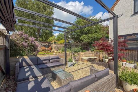 Gravelled Seating Area