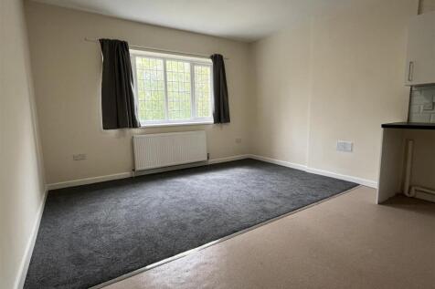 OPEN PLAN LIVING..jpeg