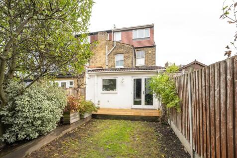 Albert Road, E18