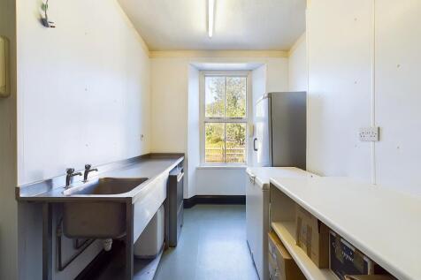 CAM04201G0-PR0017-STILL024