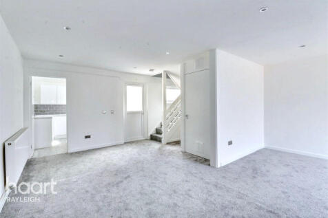 Eastbrooks Place, Basildon photo 4