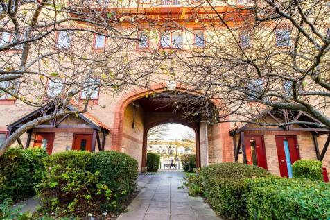 002_Archway.jpg