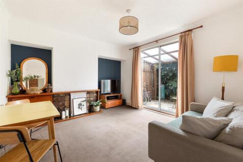 Coolgardie Avenue, E4
