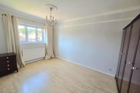 WhatsApp Image 2025-07-10 at 15.18.52 (2).jpeg