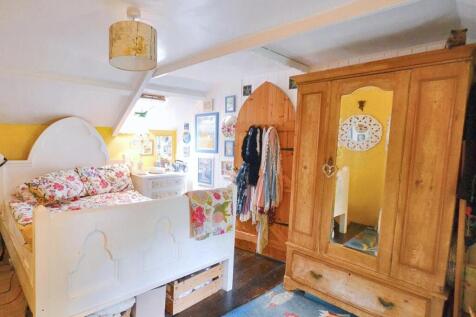 ty coed bedroom new.jpg