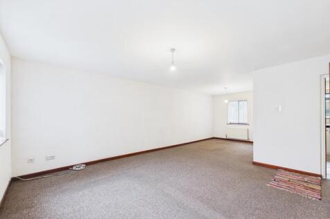 Living / Dining R...