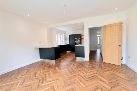 Adelaide Place, Ryde photo 4