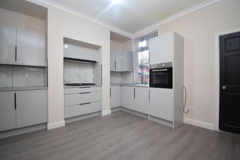 Plumpton Road, Wakefield photo 3