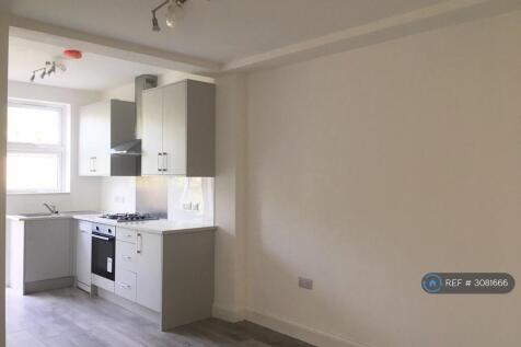 Open Plan Kitchen / Lounge