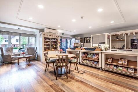 Cotton's café and deli