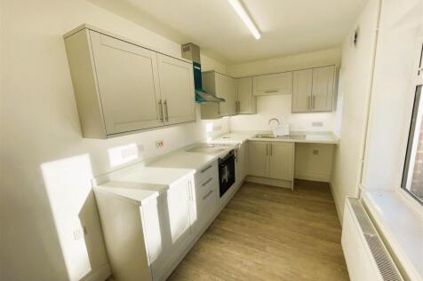 37 Victena Road kitchen.jpeg