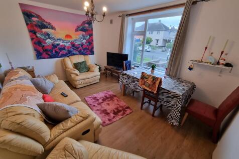 7 St Margarets Road photo 3