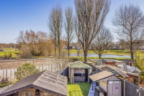 26 Queens Grove, Waterlooville-Small-PorticoMarket