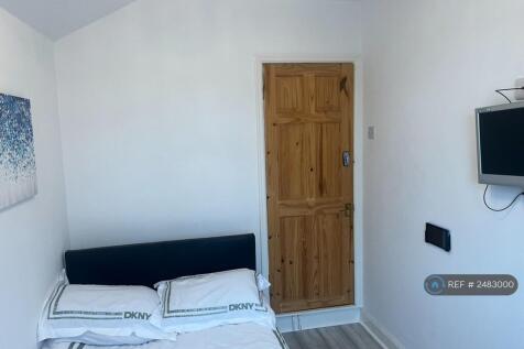 Room 1 (Pic 1)