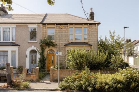 Durham Road, E12