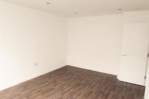 ONE BEDROOM APARTMENT WITH PARKING photo 3