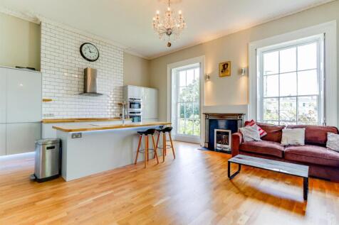 Montpellier, Cheltenham, GL50 photo 4