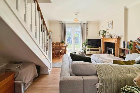 Stirling Avenue, Hinckley, LE10 photo 3
