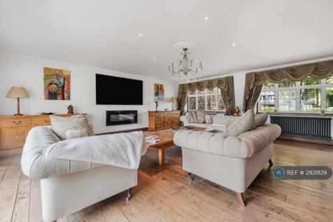 Gilhams Avenue, Banstead, SM7 photo 3