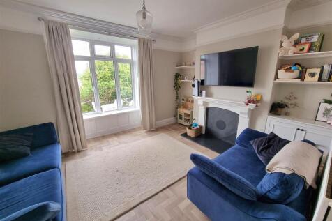 Sitting room.jpg
