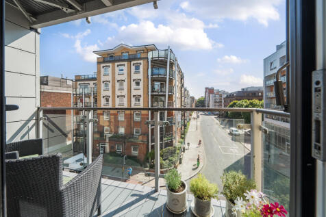 1336976-12-689b76...