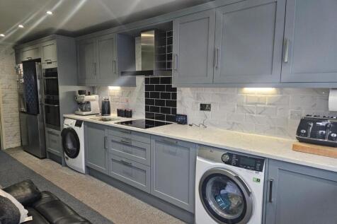 WhatsApp Image 2026-01-12 at 14.10.42 (1).jpeg