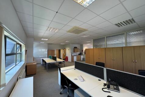 Office to rent Image 6