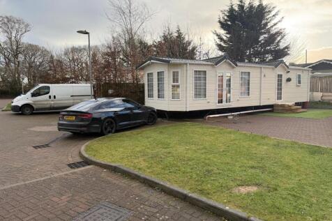 Caravan and car.jpg