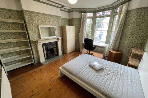 6-bed terraced on Cotham Vale, Cotham, Bristol, BS6, £5,848/mo
