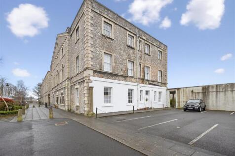 Trafalgar Court