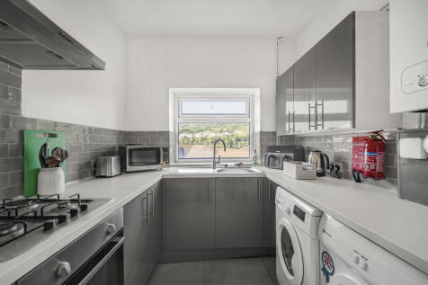 St Michaels Avenue, Treforest photo 4
