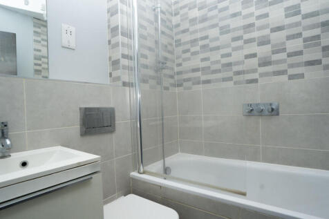 London Road, Cheam, Sutton photo 5