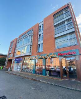 3-bed flat on The Blake Building, Wilmslow Road, Manchester, £1,600/mo