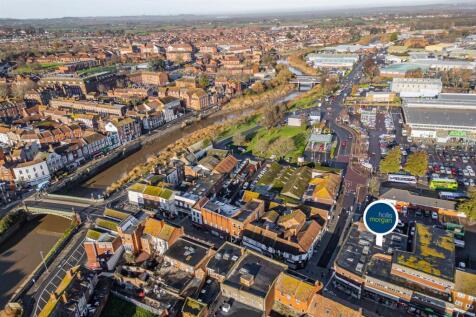 27 Eastover, Bridgwater, Somerset TA6 5AW | Freeho