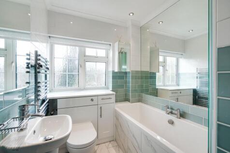 Hanover Walk, Weybridge, Surrey, KT13 photo 4