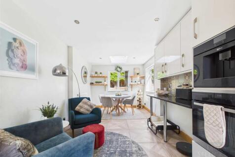 Open Plan Living Dining Kitchen